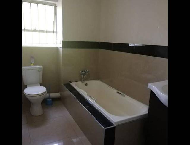 3 BEDROOM APARTMENT TO LET IN BEREA WEST
